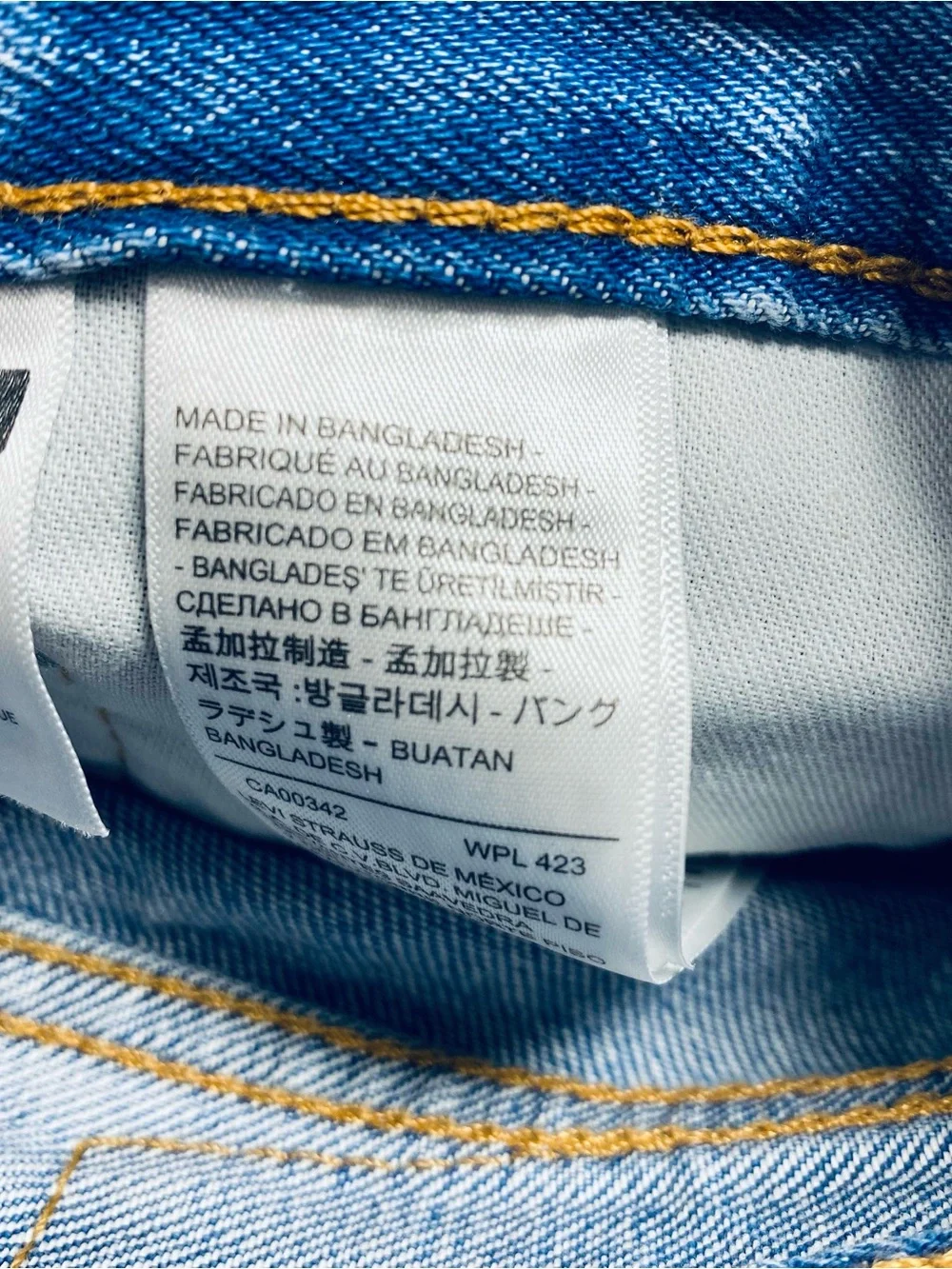 Levi’s 505 Regular Fit Jeans Mens 44x30 Medium Wash Blue 100% Cotton NWT